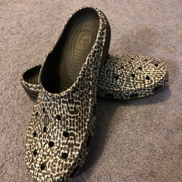 Gray Leopard Crocs - Picture 2 of 3